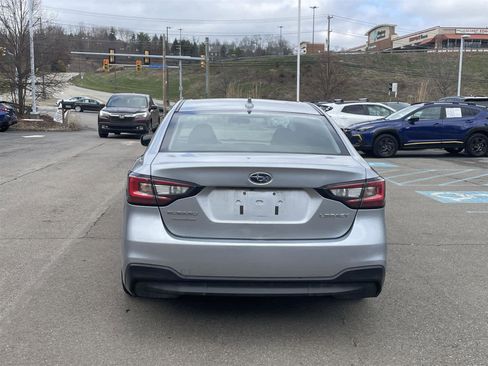Used 2021 Subaru Legacy Premium image 4