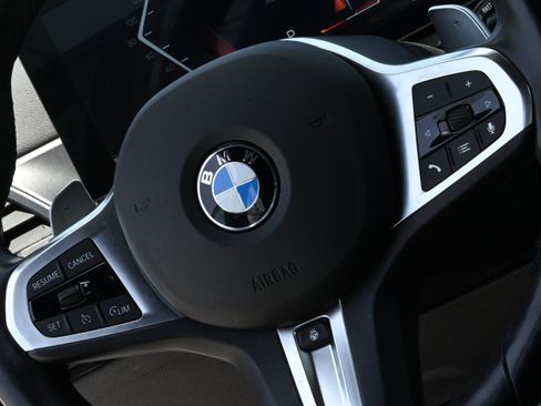 Used 2024 BMW 330i Sedan w/ M Sport Package RWD image 32