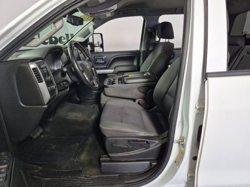 Used 2016 Chevrolet Silverado 2500 LT image 9
