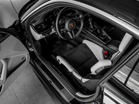 Certified 2022 Porsche 911 GT3 RWD image 4