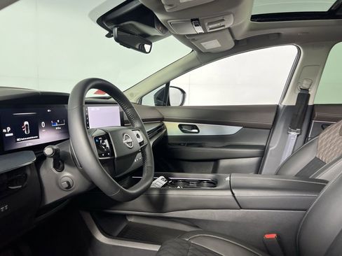 Used 2025 Nissan Murano Platinum w/ Cargo Package image 24