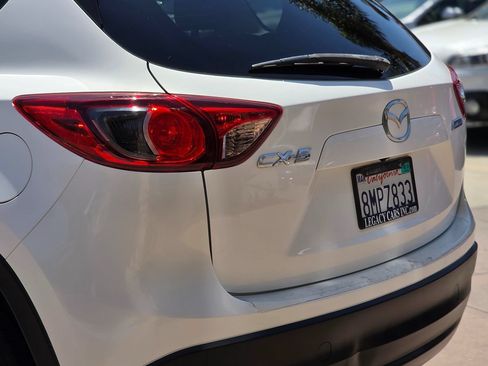 Used 2013 MAZDA CX-5 Touring w/ Bose & Moonroof Pkg FWD image 10