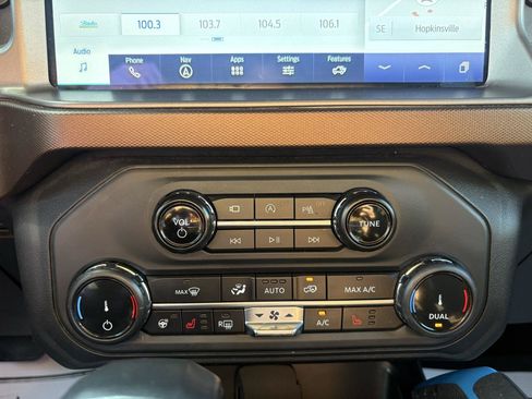 Used 2022 Ford Bronco Outer Banks w/ Sasquatch Package AWD/4WD image 17