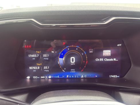 Used 2024 Chevrolet Colorado LT w/ LT Convenience Package II AWD/4WD image 12