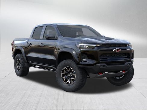 New 2026 Chevrolet Colorado ZR2 w/ Technology Package AWD/4WD image 8