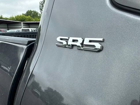 Used 2022 Toyota Tundra SR5 AWD/4WD image 8