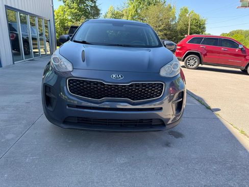Used 2018 Kia Sportage LX FWD image 3