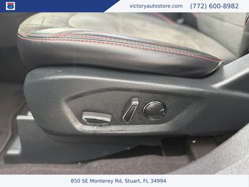 Used 2018 Ford Explorer XLT w/ Equipment Group 202A AWD/4WD image 28