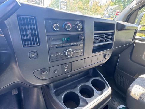 Used 2014 Chevrolet Express 3500 RWD image 12