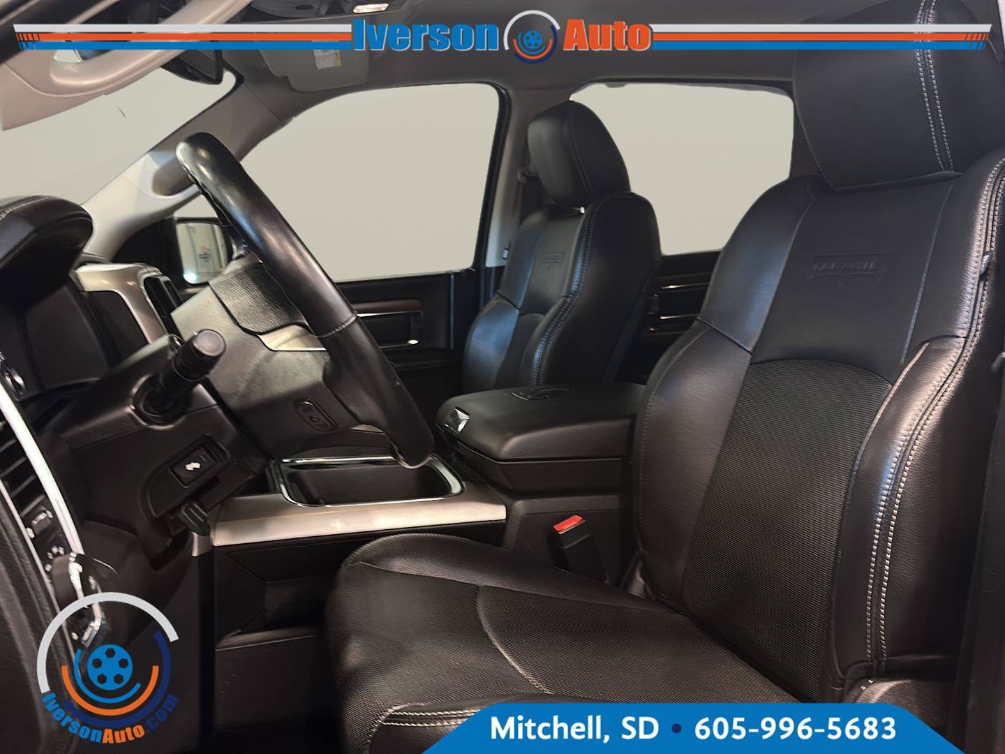 Used 2017 RAM 1500 Laramie w/ Convenience Group AWD/4WD image 15