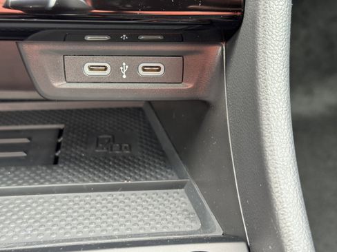 New 2025 Volkswagen Jetta SE image 23