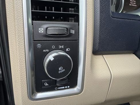 Used 2018 RAM 1500 Limited image 19