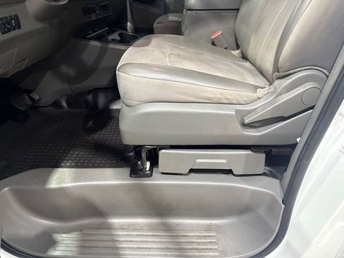 Used 2020 Nissan NV 2500 SV RWD image 89