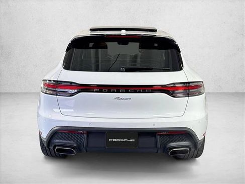 Used 2026 Porsche Macan AWD/4WD image 10