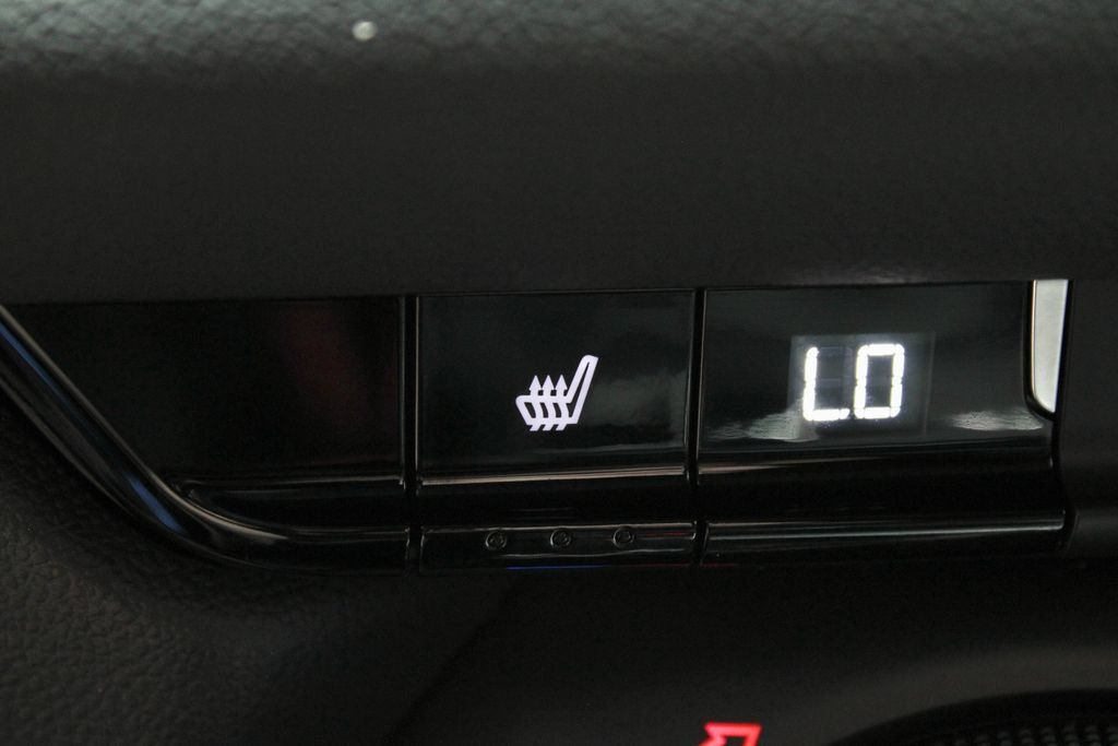 Used 2024 Chevrolet Blazer LT w/ LPO, Floor Liner Package FWD image 4