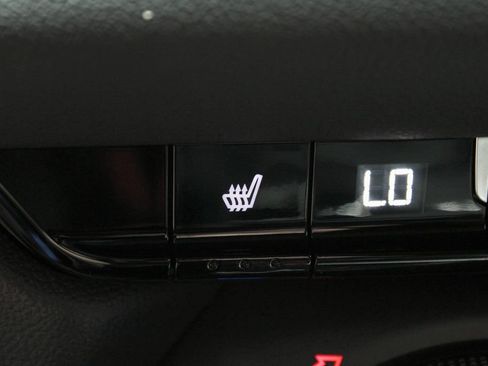 Used 2024 Chevrolet Blazer LT w/ LPO, Floor Liner Package FWD image 4