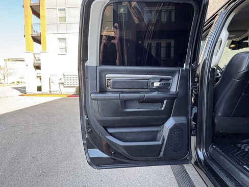 Used 2018 RAM 2500 Laramie w/ Sport Appearance Group AWD/4WD image 47