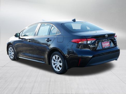 Certified 2025 Toyota Corolla LE image 5