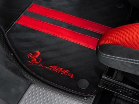 Used 2015 Ferrari 458 Speciale A image 45