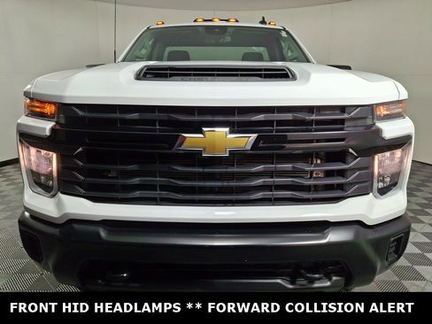 Used 2024 Chevrolet Silverado 2500 W/T w/ WT Convenience Package image 8