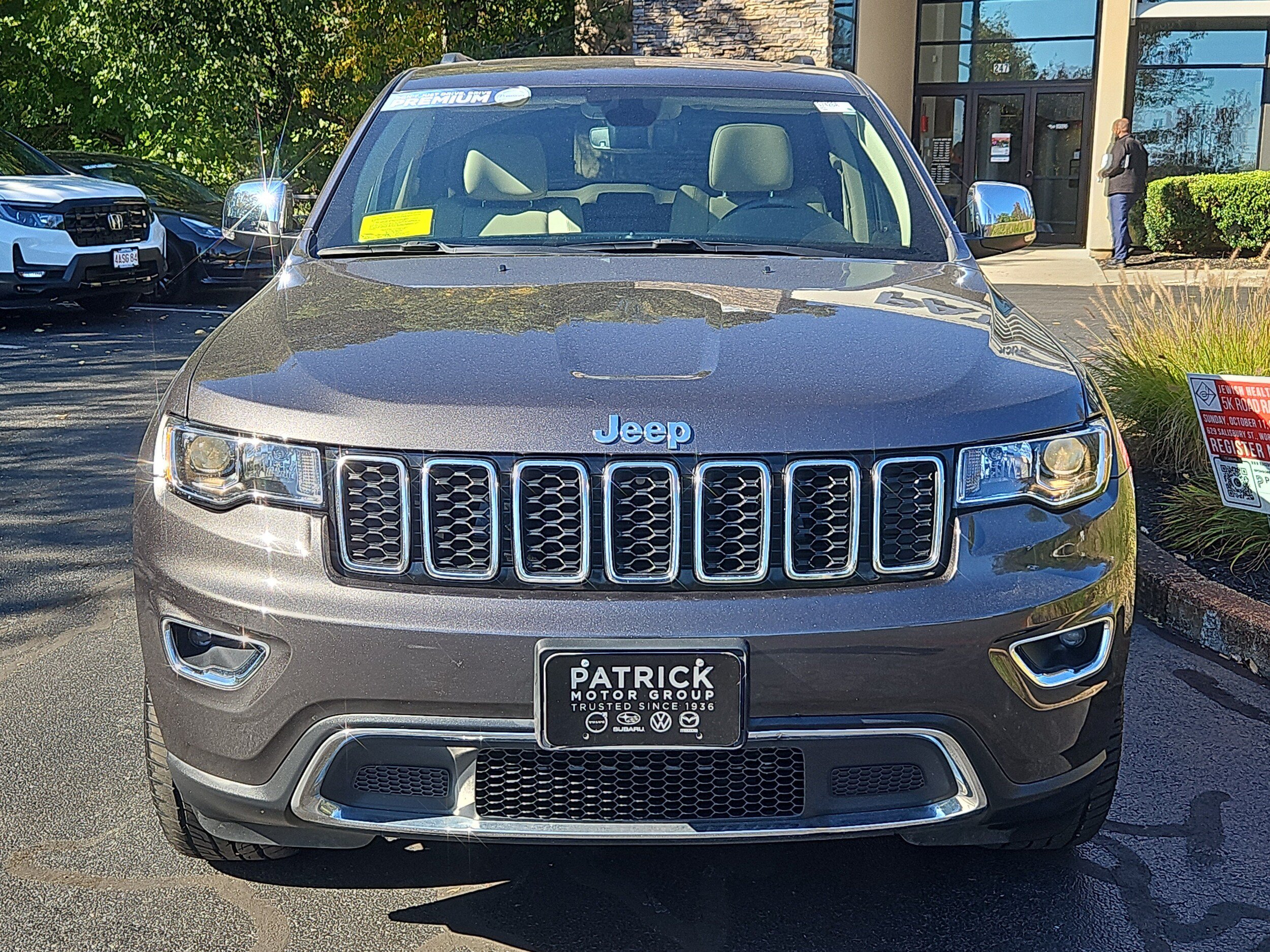 Used 2021 Jeep Grand Cherokee Limited AWD/4WD image 29