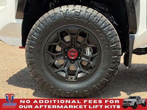 Used 2025 Toyota Tacoma TRD Pro AWD/4WD image 15