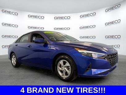Used 2023 Hyundai Elantra SE