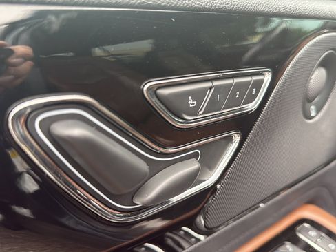 Used 2022 Lincoln Aviator Reserve w/ Equipment Group 201A RWD image 10