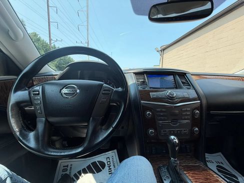 Used 2018 Nissan Armada SL w/ Moonroof Package AWD/4WD image 23
