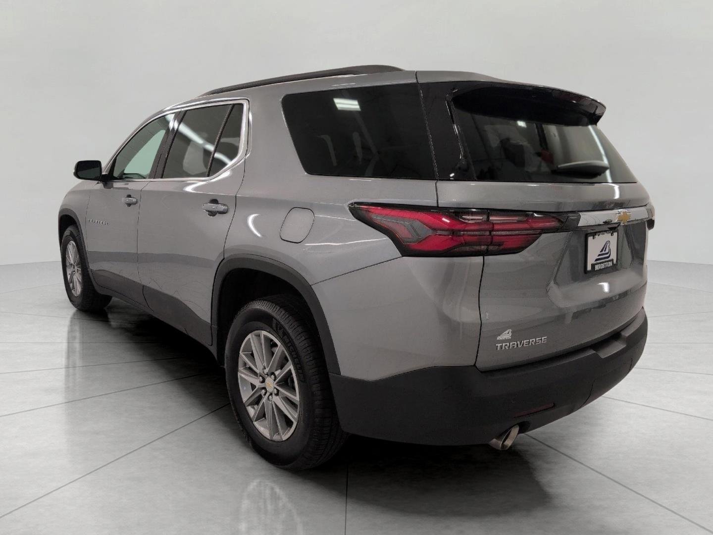 Used 2023 Chevrolet Traverse LT FWD image 48