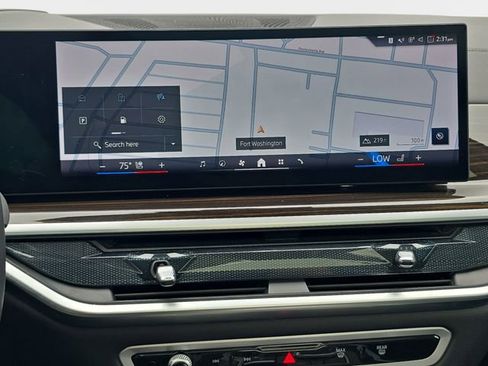 Used 2025 BMW X7 xDrive40i AWD/4WD image 26
