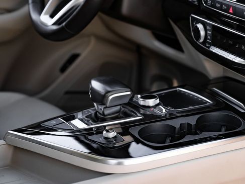 Used 2018 Audi Q7 3.0T Prestige image 28