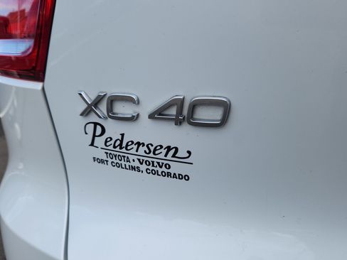 Certified 2023 Volvo XC40 B5 Plus w/ Driver Assist Package image 8