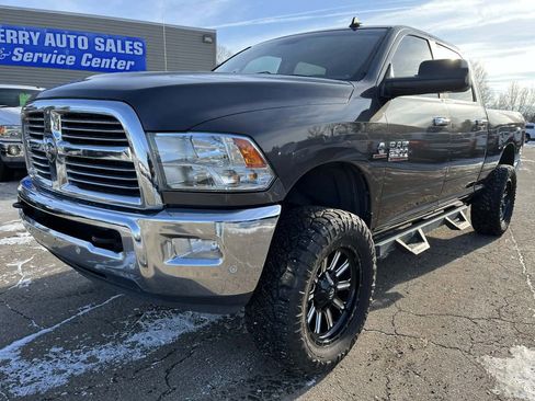 Used 2018 RAM 2500 Big Horn image 2