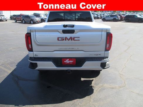 Used 2022 GMC Sierra 1500 AT4X AWD/4WD image 8