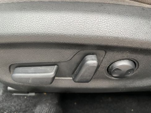 Used 2017 Hyundai Elantra Limited w/ Limited Ultimate Package 09 image 19