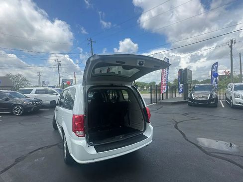 Used 2014 Dodge Grand Caravan American Value Package image 15