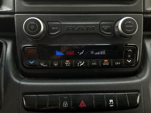 Used 2026 RAM ProMaster 2500 w/ Convenience Group FWD image 31