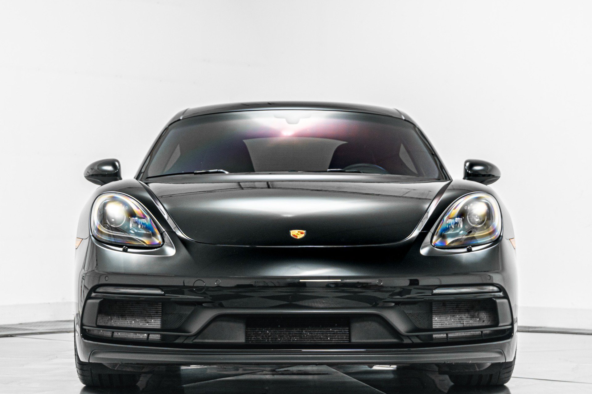 Used 2022 Porsche 718 Cayman GTS w/ Light Design Package RWD image 4