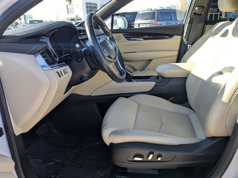 Used 2019 Cadillac XT5 Luxury image 16