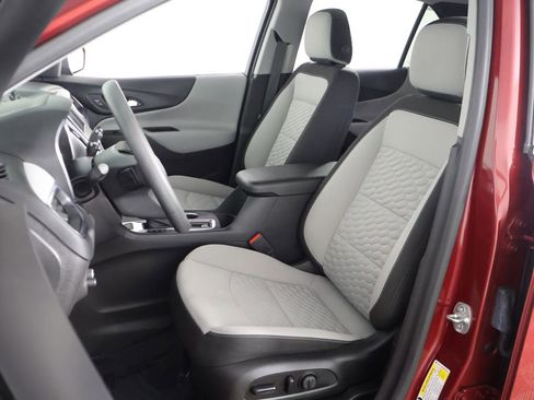 Used 2021 Chevrolet Equinox LT AWD/4WD image 26