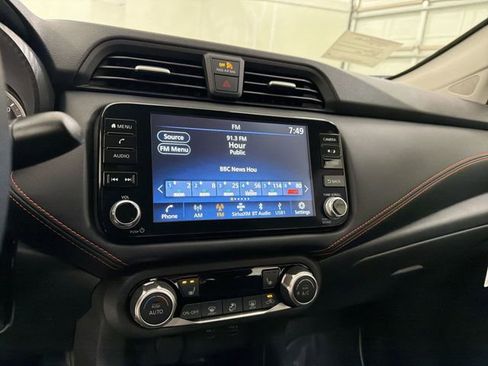 New 2025 Nissan Versa SR w/ Trunk Package image 22