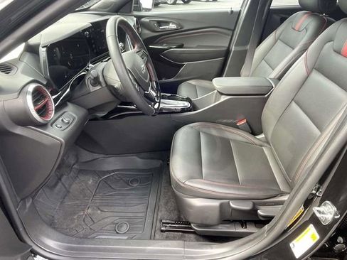 Certified 2025 Chevrolet Trax RS w/ Driver Confidence Package image 13