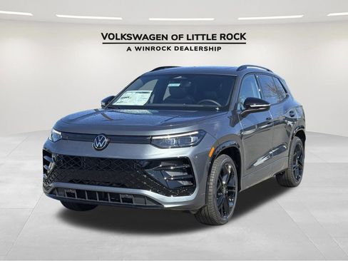 New 2026 Volkswagen Tiguan SE R-Line FWD image 1