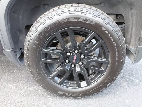 Used 2022 GMC Sierra 1500 Elevation w/ Preferred Package AWD/4WD image 8