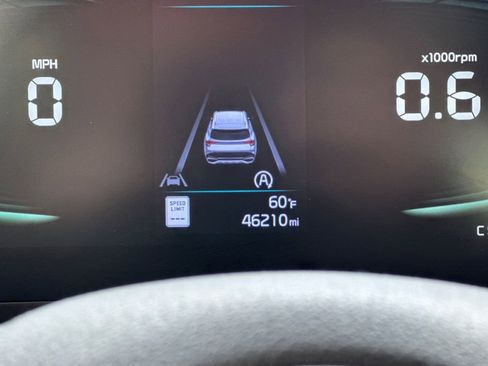 Used 2024 Kia Sportage LX image 37