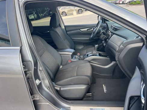Used 2018 Nissan Rogue SV FWD image 31