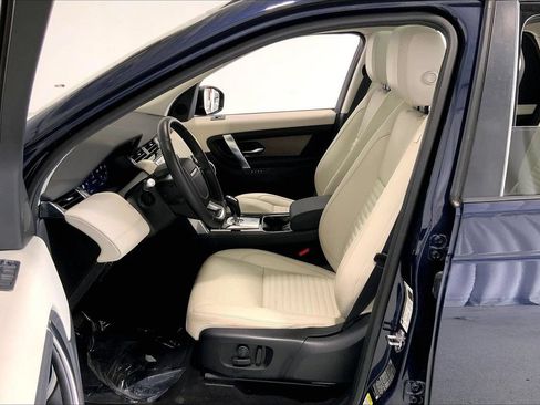 Used 2020 Land Rover Discovery Sport SE AWD/4WD image 18