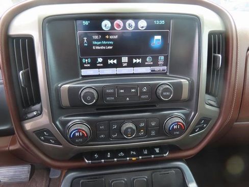 Used 2016 Chevrolet Silverado 2500 High Country w/ Duramax Plus Package image 32