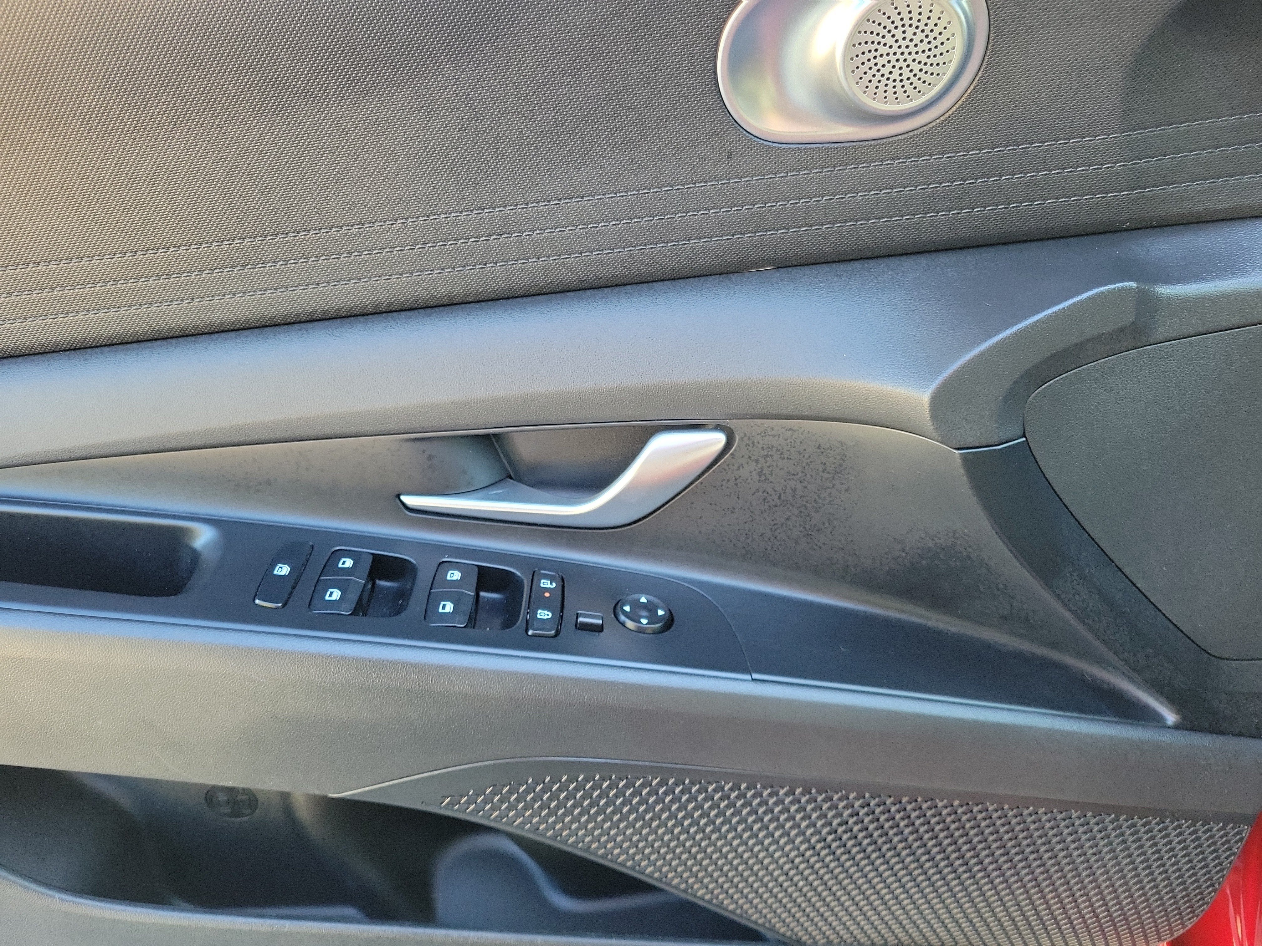 Used 2024 Hyundai Elantra SEL FWD image 17